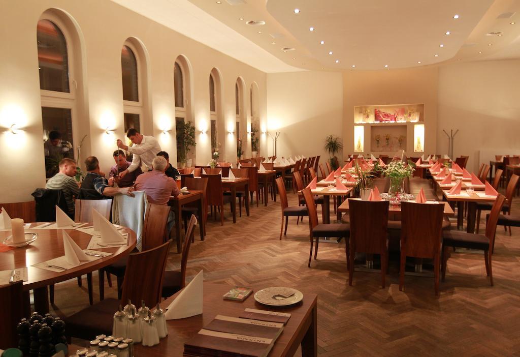 Hotel-Restaurant Entrada Bielefeld Exteriér fotografie
